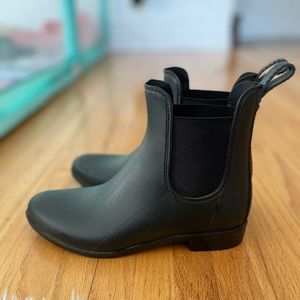 Sam Edelman ankle rain boots